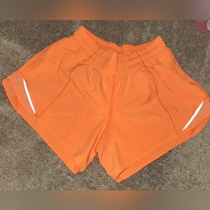 Lululemon Hotty Hot 4 in inseam shorts